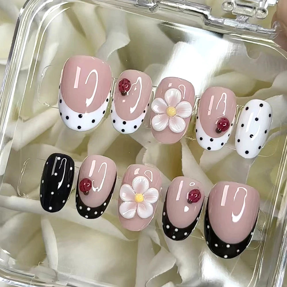 24Pcs/Set Short Oval 3D gel Flower Ladybug Polka point design French tip Press on Nails Acrylic ，Short nails Include: 1pcs Jelly