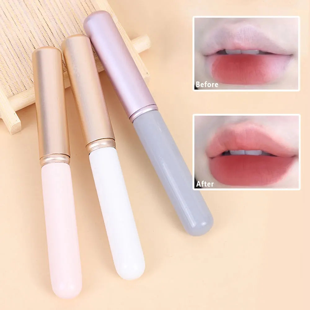 Soft lip brush Cap concealer brush like fingertip Q soft lipstick makeup brush round tip easy to apply