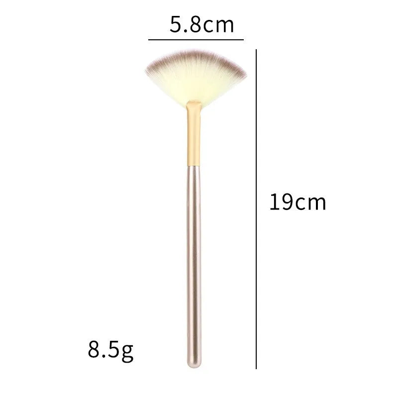Small Fan Makeup Brush Single Piece Highlighter Powder Brush Soft Bristle Cosmetic Brush for Face